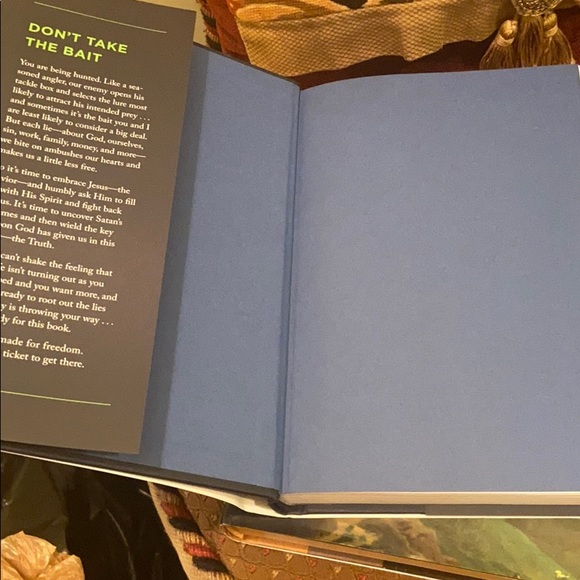 Book Bundle - Picture 5 of 5